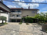 Apartma pri Cesarjevih - B&B