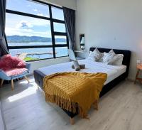JQ1 SEA & POOL or CITY View WIFI I WASHING MACHINE for Some Units I CUCKOO WATER Jesselton Quay by R2 - Chambres d'hôtes Kota Kinabalu