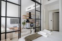 Apartment mit Balkon