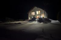 Przy szlakach, kominek, ognisko i wędzarnia - B&B Nasiczne