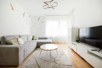 Modern two-bedroom apartment with free parking - Ferienwohnung Budapest