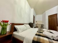 Апартаменти 1-кімнатні неподалік метро Палац Україна - B&B Kyiv