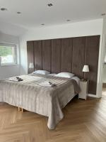 Dom Przy Lesie - Bed and Breakfast Godnowa