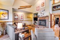 Walk to Shuttle, Lift and Main St! Breck Ski Base - B&B Breckenridge