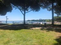 Studio très beau quartier le Ponant avec piscine Résidence Port Vincent - B&B