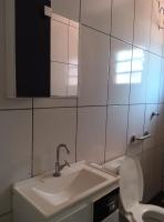 Pousada Santos lll, kitnet confortável com ar condicionado - B&B Londrina