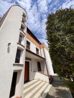 Serenity Apartments and Studios - B&B