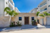 Beauty 2 bed apartment pool views Arena Village. - Ferienwohnung