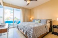 Suite con 1 Camera da Letto e Vista Oceano Parziale