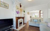 B&B Londen - EEJs Charming 3 bed home - Spacious with large garden - Bed and Breakfast Londen