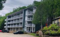 LAÖ Loft Tremblant #106 - KING size Bed - B&B