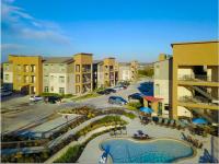 Austin Luxury 2BR 2B with Pool & FREE Parking - B&B