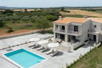 Black Lotus Pool Villa, Afitos #FeelsLikeHome - B&B Afytos