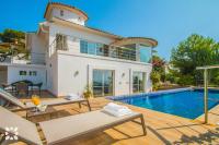 Villa La Casa Blanca by Abahana Villas - B&B