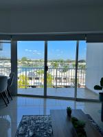 Marina View Holiday Apartment - Beautiful Views - Ferienwohnung Larrakeyah