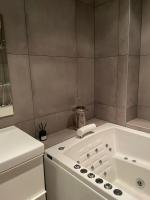 Central & Large 2-bedroom Apartment in Central Oslo - Ferienwohnung Oslo