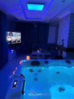 GALAXY SPA - Suite Neptune Jacuzzi et Sauna Privatif - B&B Champigneulles