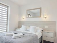 Doppelzimmer mit Balkon und Meerblick