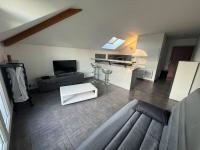 Modern'Studio - B&B Puiseux-en-France