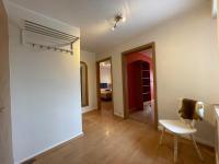 Appartamento con 2 Camere da Letto e Balcone