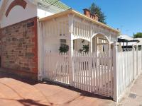 The Heritage - located in in the center of Glenelg - B&B