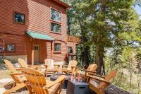 Unreal Value - Luxe 4BR Cabin with Hot Tub and Fire Pit - B&B