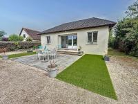 Maison calme, proche plage et commerces à Jullouville, jardin clos, 3 chambres, idéale vacances - FR-1-361-381 - Chambres d'hôtes Jullouville