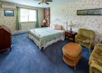 Queen Room - Annex