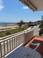 Manolis House - B&B