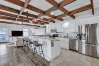 Penthouse Loft- Balcony Over Downtown Statesboro - B&B Statesboro