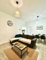 Profi Lux Apartment - Bed and Breakfast Bar
