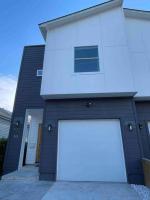4 Bedroom House Downtown San Antonio Sleeps 12 Patio Walk to Riverwalk Alamodome Pet Friendly - B&B San Antonio