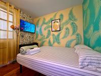 B&B New York - Lemon private room with shared bathroom - Bed and Breakfast New York