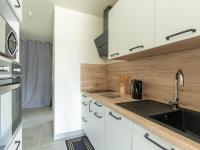 Bel appartement neuf à Mimizan Plage, 400m de l'océan, 2 étoiles, 4 pers, parking, balcon, tout équipé - B&B Mimizan
