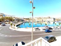 Beautiful large Sea Front Duplex Loft - Ferienwohnung Kalkara