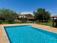 Can Pujol - Casitas de Turismo Rural en el Baix Empordà - Bed and Breakfast