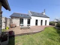 Jolie maison de vacances à 5 mn à pied des plages - B&B Landéda