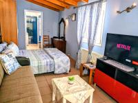 House with garden in city of Rhodes - Ferienwohnung Rhodos