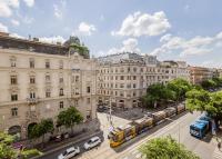 Discover Your Budapest Retreat-Walk to Parliament - B&B Budapest