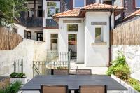 One-Bedroom Apartment with Garden - House 82