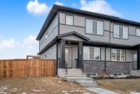 Modern & Spacious Guest Suite - B&B Calgary