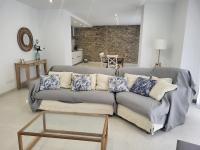 Roses Casc Antic Sl Sabater 4 - B&B Roses