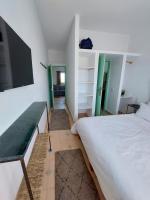 Chambre Double ou Lits Jumeaux - Vue sur Piscine