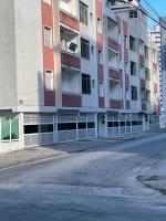 Condomínio edifício Prota no Guarujá - 80 M da praia - B&B Guarujá