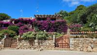 LA TERRAZZA SUL MARE - panoramic cottage overlooking sea and Caprera island in a quiet residential area - 150 mt from the sea - B&B La Maddalena
