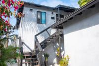 Modern 1 BR Apt 2 Blocks 2 Beach - B&B