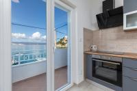 Appartamento con 2 Camere da Letto e Vista Baia