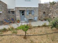 Aloni Stone Studio with Private Parking - B&B