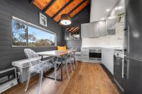 Deadwood Den - Luxurious 3BR Townhouse l Lake Views l Bath l WiFi - B&B Jindabyne