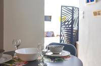 Unique studio at Athens Riviera 1 min from the sea - B&B Atene